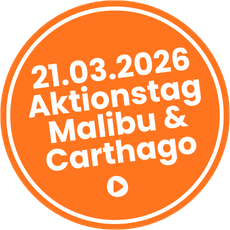 Oranger runder Badge mit dem Datum 21.03.2026, Hinweis auf Aktionstag Malibu & Carthago, präsentiert vom Malibu Center Köln und Reisemobile Berens