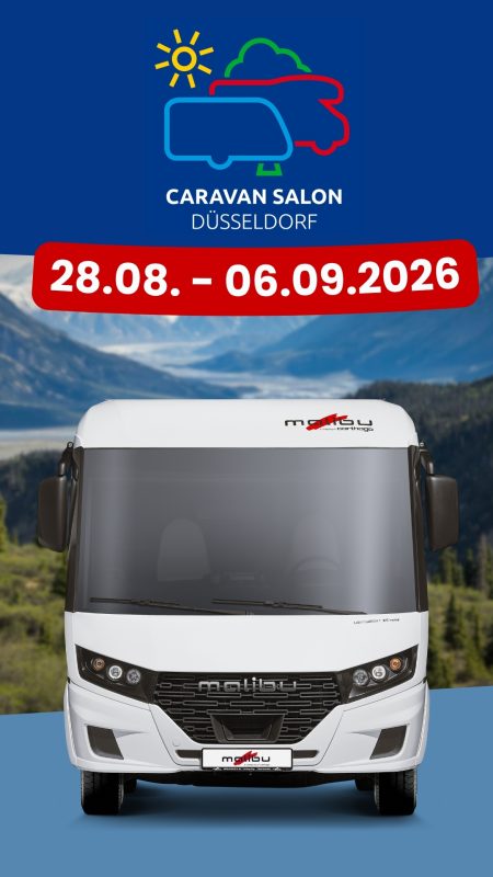 Vor alpiner Kulisse wirbt ein Malibu-Reisemobil für den Caravan Salon Düsseldorf 2026 mit Termin 28.08. bis 06.09.2026 bei Reisemobile Berens.